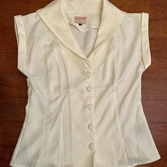 banned Tops - Banned Retro 40’s 50’s VTG style white cream button collared blouse Size Small